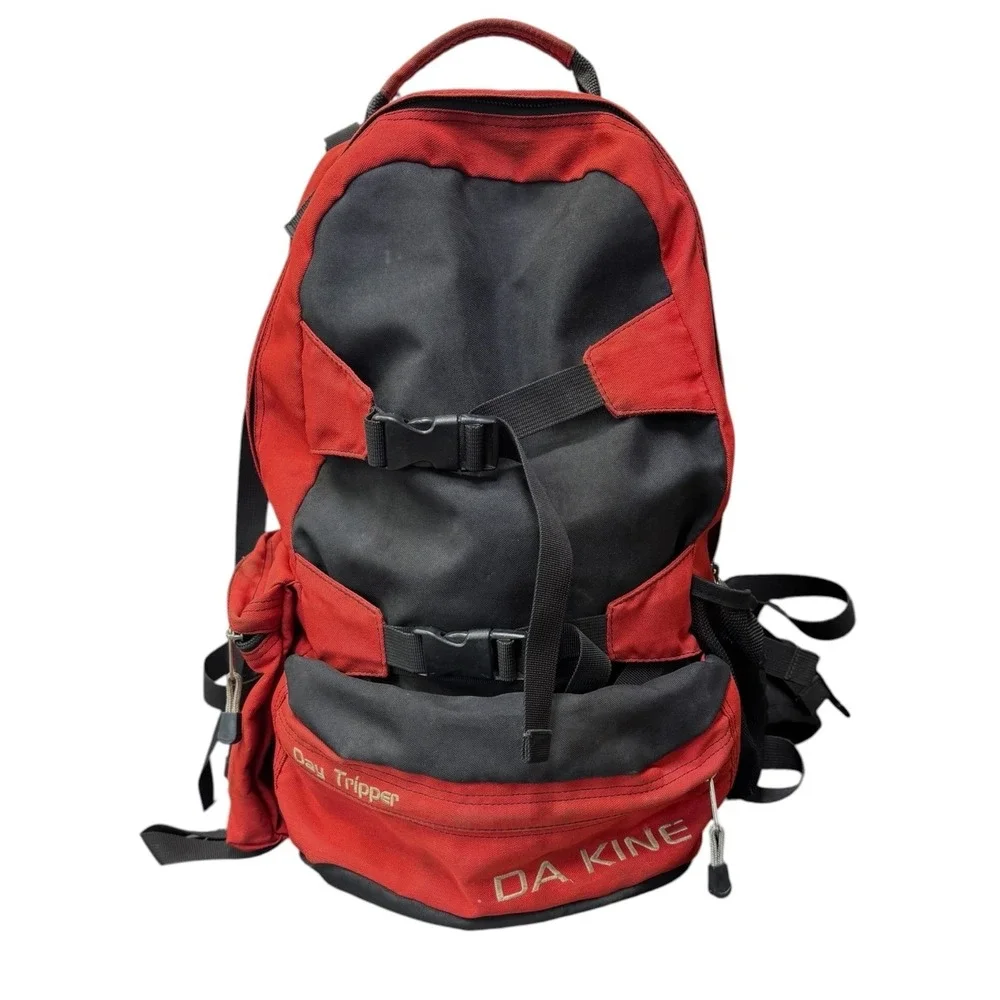 Dakine Day Tripper Backpack Red Black Skateboard Carry Straps Technical‎ Y2K Bag